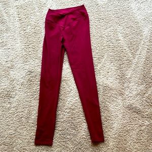 1st phorm leggings, maroon(ish) size M. Never worn, no tags